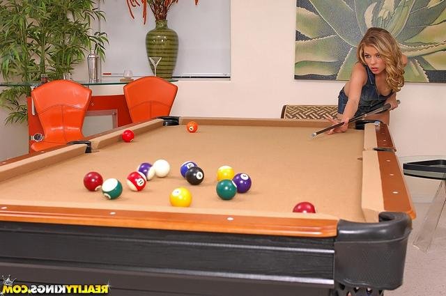 Николь отдалась чемпиону по бильярду 12 фотография