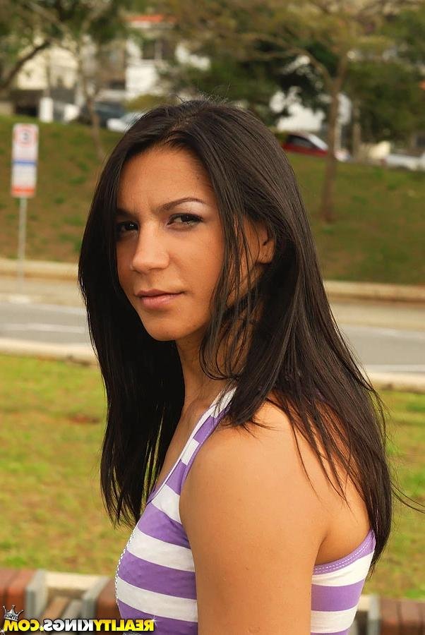 Наташка отдает свои дырочки для ласк 1 фотография