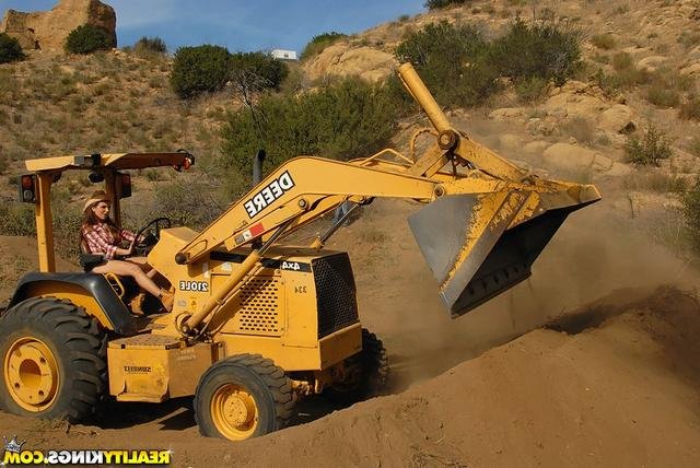 Ковбой поимел свою подружку 8 фотография