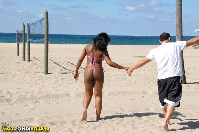 Задница африканки очень соблазнительна 5 фотография