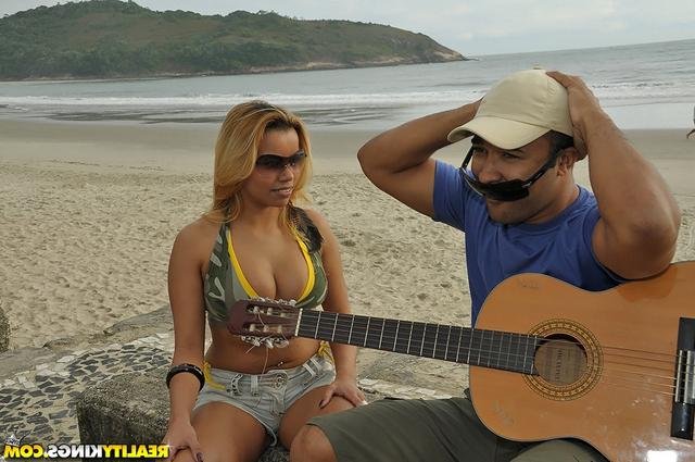 Мазал крем от загара и оттрахал 3 фотография