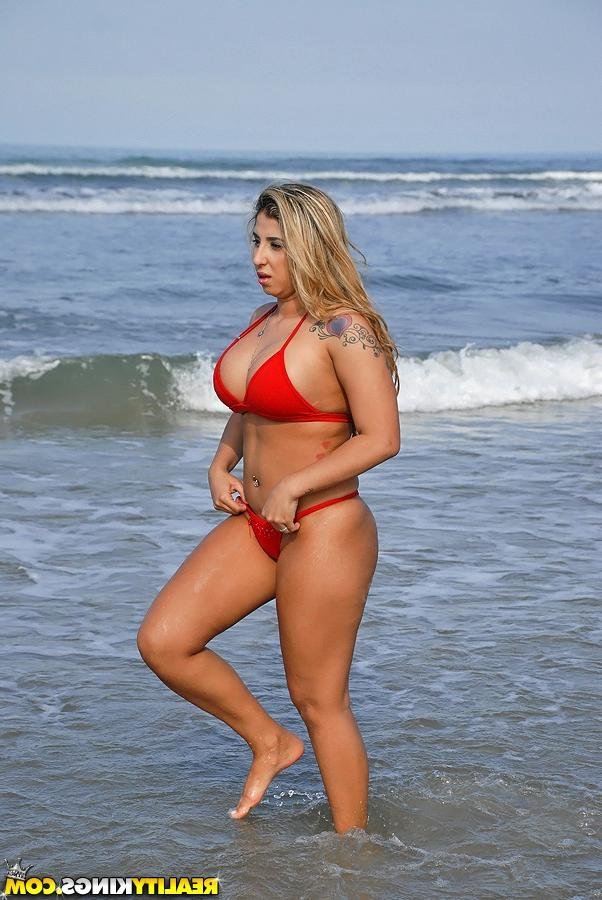 Загорелая попка латинки 2 фотография Загорелая попка латинки 2 фотография