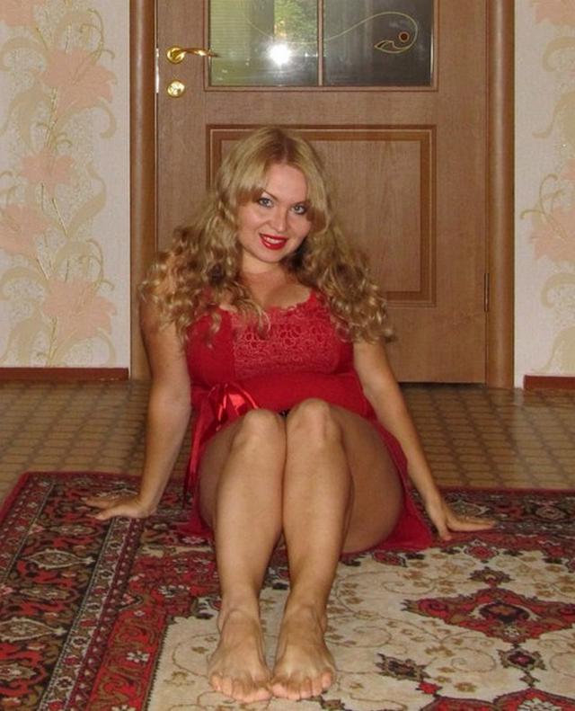 Кудрявые бабы не против раздеться 4 фотография Кудрявые бабы не против раздеться 4 фотография