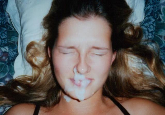 Слили кончу в ротики девкам 24 фотография Слили кончу в ротики девкам 24 фотография