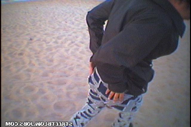 Отсосала приятелю под кустом 9 фотография Отсосала приятелю под кустом 9 фотография