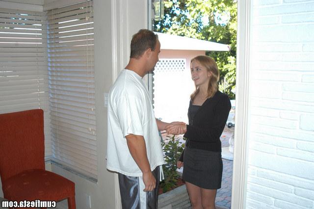 Телки занимаются сексом с соседом 2 фотография Телки занимаются сексом с соседом 2 фотография