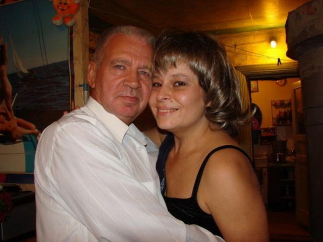 Старушка любит секс со своим дедом 1 фотография Старушка любит секс со своим дедом 1 фотография