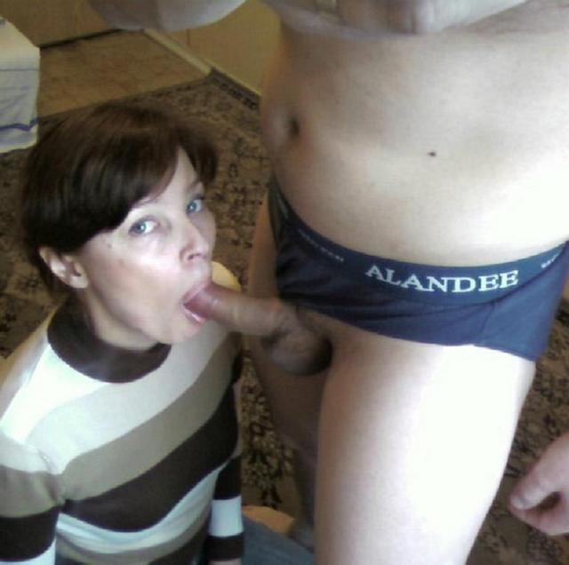 Подборка девушек отлично сосущих члены 43 фотография Подборка девушек отлично сосущих члены 43 фотография