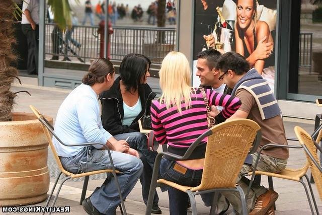 Секс туризм двух подруг 1 фотография Секс туризм двух подруг 1 фотография