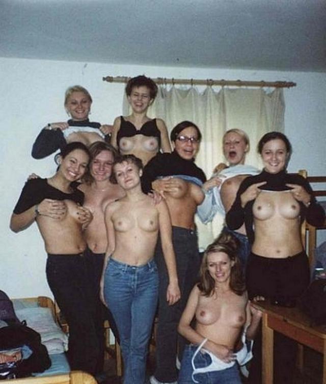 Групповой секс в исполнении раскрепощенной молодежи 2 фотография Групповой секс в исполнении раскрепощенной молодежи 2 фотография