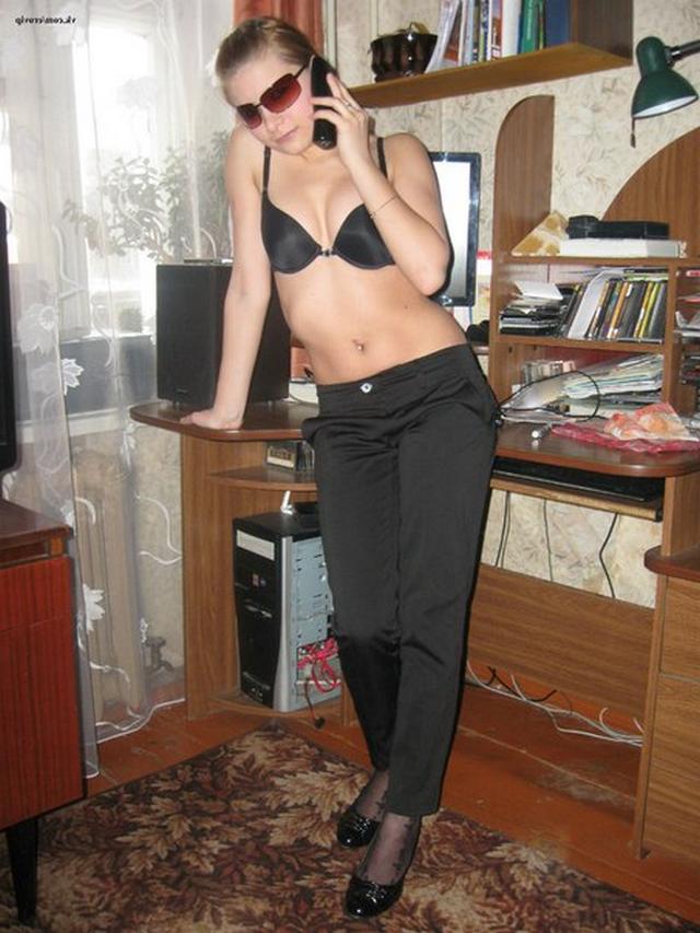 Русская оторва решила раздеться 5 фотография Русская оторва решила раздеться 5 фотография