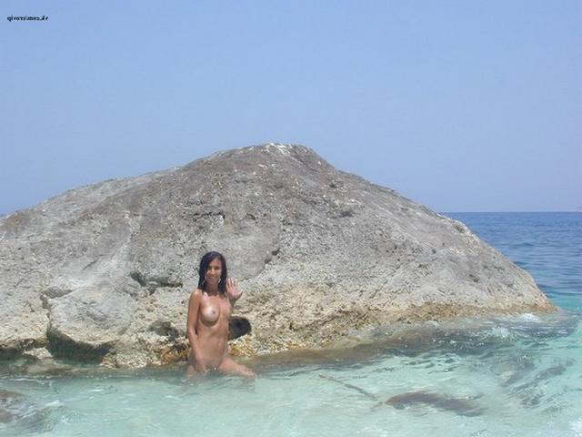 Худая армянка отдыхает на море 8 фотография Худая армянка отдыхает на море 8 фотография