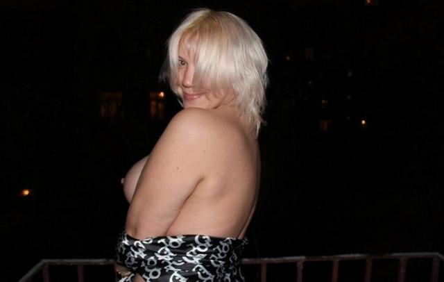 Белокурая бесстыдница выглядит потрясающе 21 фотография Белокурая бесстыдница выглядит потрясающе 21 фотография