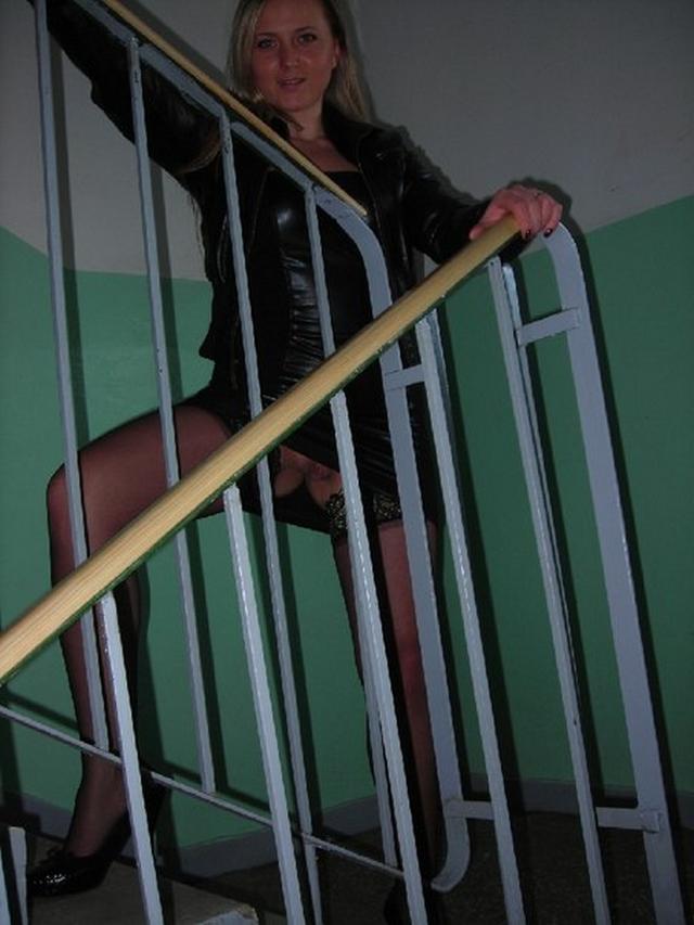 Рабочие письки и попки миленьких телок 12 фотография Рабочие письки и попки миленьких телок 12 фотография