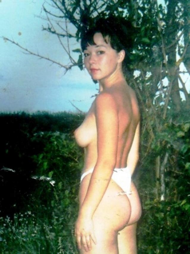 Фигуристые красотки обожают раздеваться 21 фотография Фигуристые красотки обожают раздеваться 21 фотография