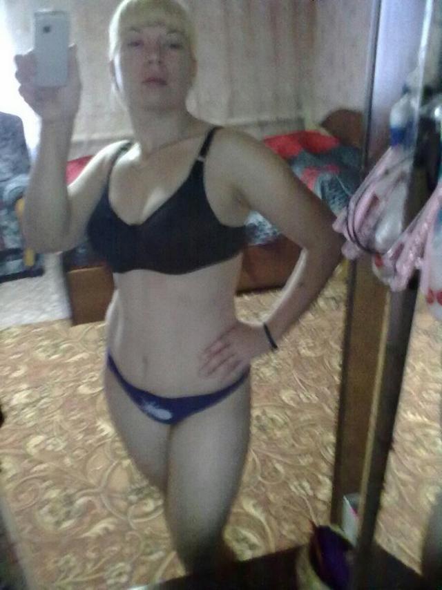 Фигуристые красотки обожают раздеваться 24 фотография Фигуристые красотки обожают раздеваться 24 фотография