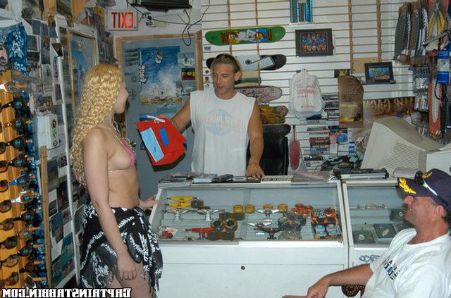 Латинская куколка с разработанными отверстиями 2 фотография Латинская куколка с разработанными отверстиями 2 фотография