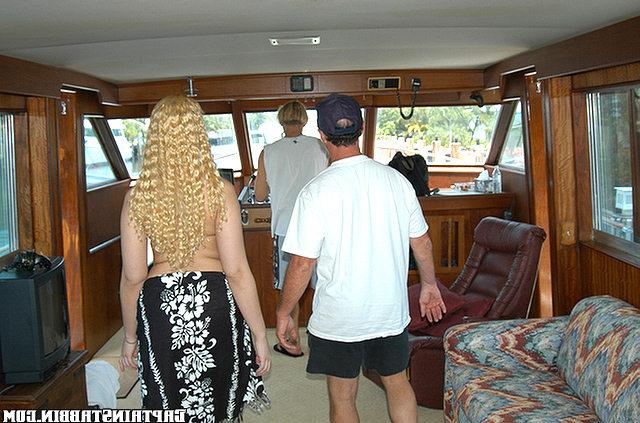 Латинская куколка с разработанными отверстиями 4 фотография Латинская куколка с разработанными отверстиями 4 фотография