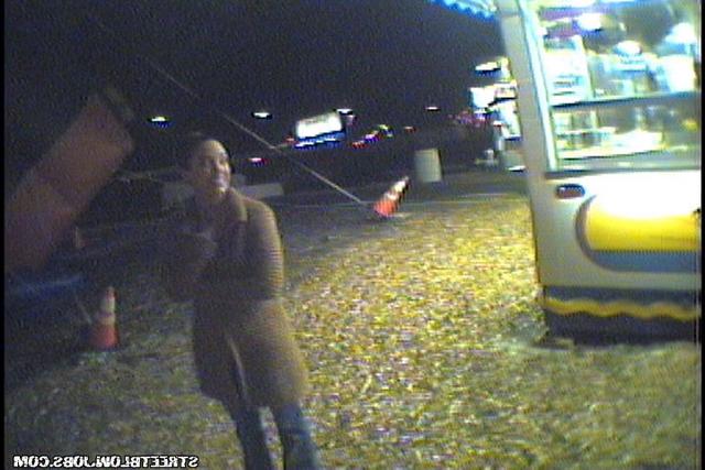 Сговорчивая Дашенька сосет член 2 фотография Сговорчивая Дашенька сосет член 2 фотография