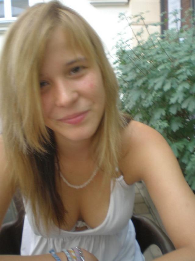 Тощая светловолосая красотка без одежды 20 фотография Тощая светловолосая красотка без одежды 20 фотография