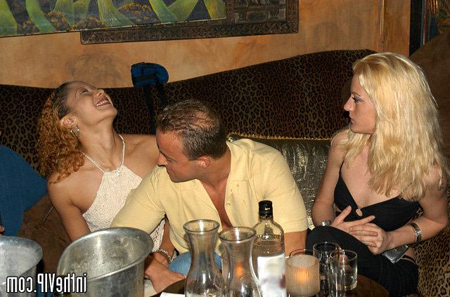 В кафе девушка прекрасно потрахалась 8 фотография В кафе девушка прекрасно потрахалась 8 фотография