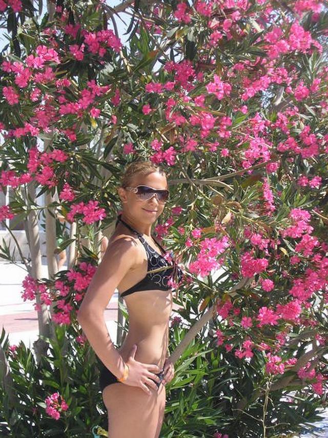 Красивая блондинка из социальных сетей 2 фотография Красивая блондинка из социальных сетей 2 фотография