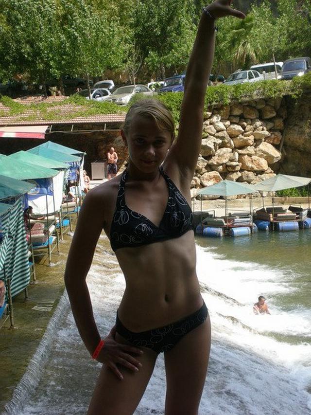 Красивая блондинка из социальных сетей 18 фотография Красивая блондинка из социальных сетей 18 фотография