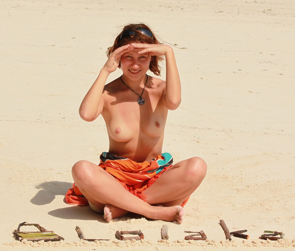 Роскошные девушки сверкают прелестями 15 фотография Роскошные девушки сверкают прелестями 15 фотография