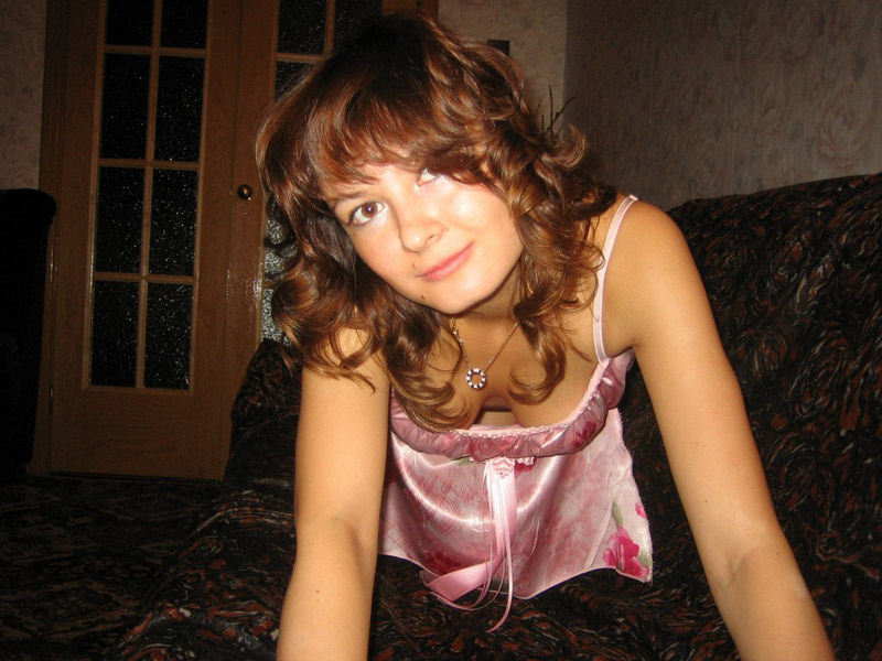 Игривая сучка хвастается упругими сиськами 1 фотография Игривая сучка хвастается упругими сиськами 1 фотография