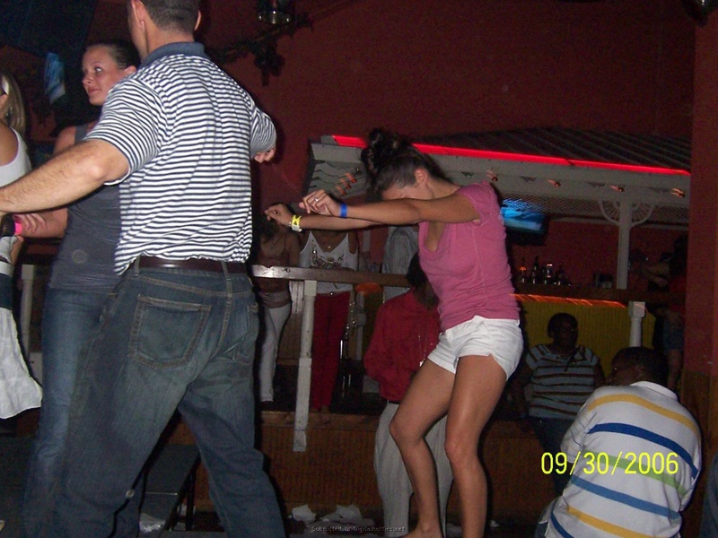 Выпившая сучка позволила кавалеру поиграть с ее писькой 8 фотография Выпившая сучка позволила кавалеру поиграть с ее писькой 8 фотография