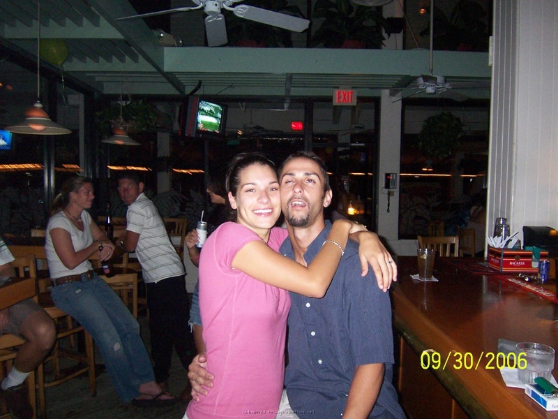 Выпившая сучка позволила кавалеру поиграть с ее писькой 20 фотография Выпившая сучка позволила кавалеру поиграть с ее писькой 20 фотография