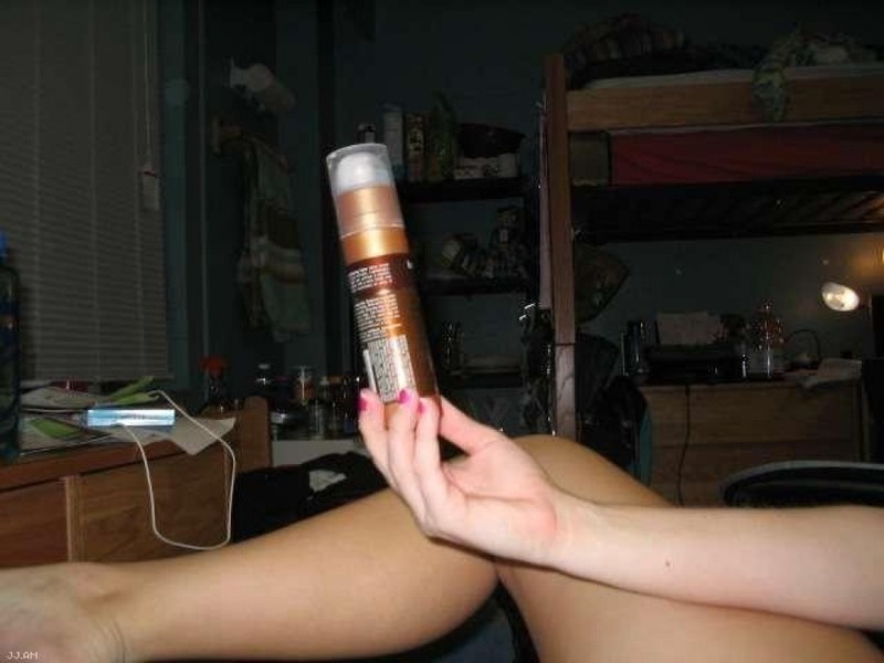 Девушка проникает баллончиком себе во влагалище 18 фотография Девушка проникает баллончиком себе во влагалище 18 фотография