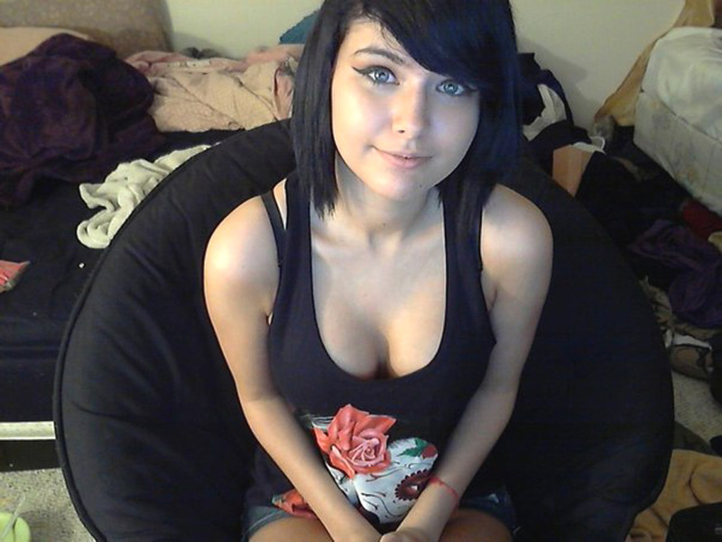 Симпатичная студентка влюблена в свое тело 7 фотография Симпатичная студентка влюблена в свое тело 7 фотография