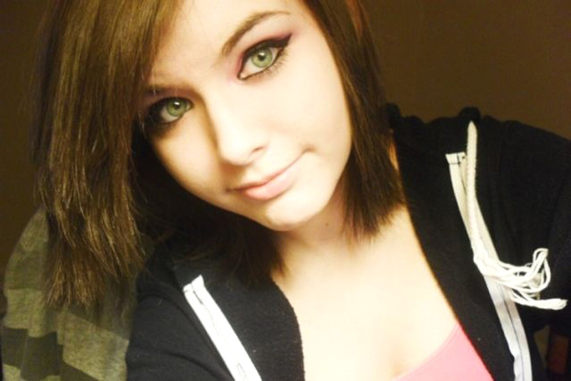 Симпатичная студентка влюблена в свое тело 5 фотография Симпатичная студентка влюблена в свое тело 5 фотография