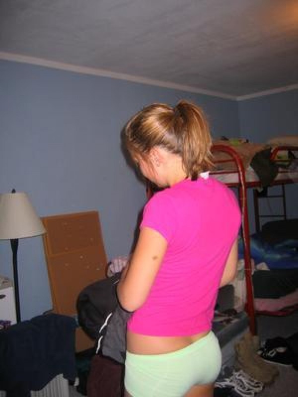 Рыжая студентка перед бойфрендом отсвечивает обнаженным телом 6 фотография Рыжая студентка перед бойфрендом отсвечивает обнаженным телом 6 фотография