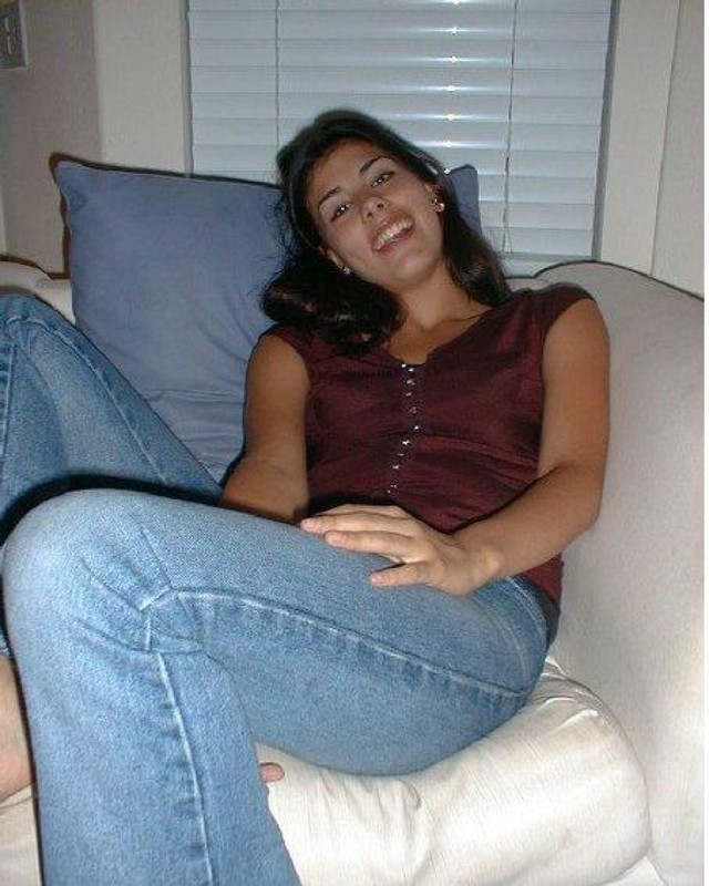 Обнаженная секретарша ждет начальника на кровати 1 фотография Обнаженная секретарша ждет начальника на кровати 1 фотография