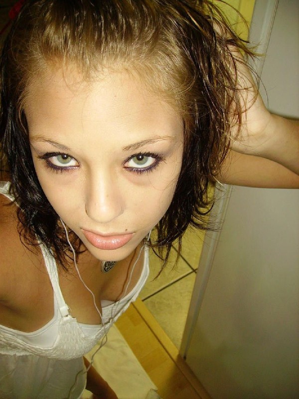 Оголенная красавица разделась ради подарка 6 фотография Оголенная красавица разделась ради подарка 6 фотография