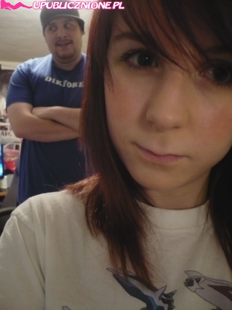 Распутница забавляется с интимными игрушками 3 фотография Распутница забавляется с интимными игрушками 3 фотография