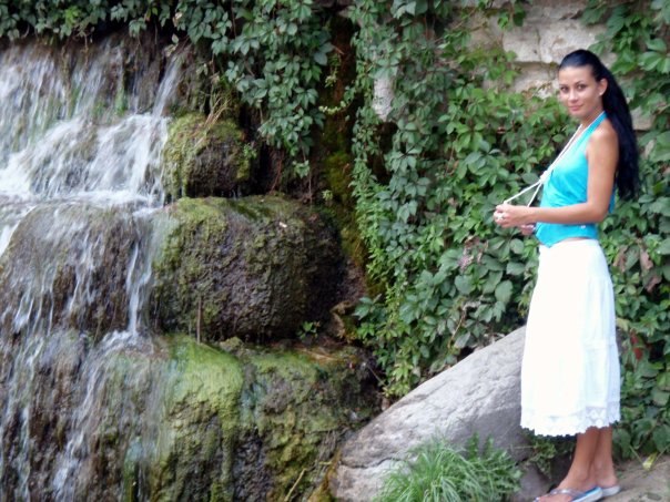 Стройная мамзель расслабляется на диком пляже 7 фотография Стройная мамзель расслабляется на диком пляже 7 фотография