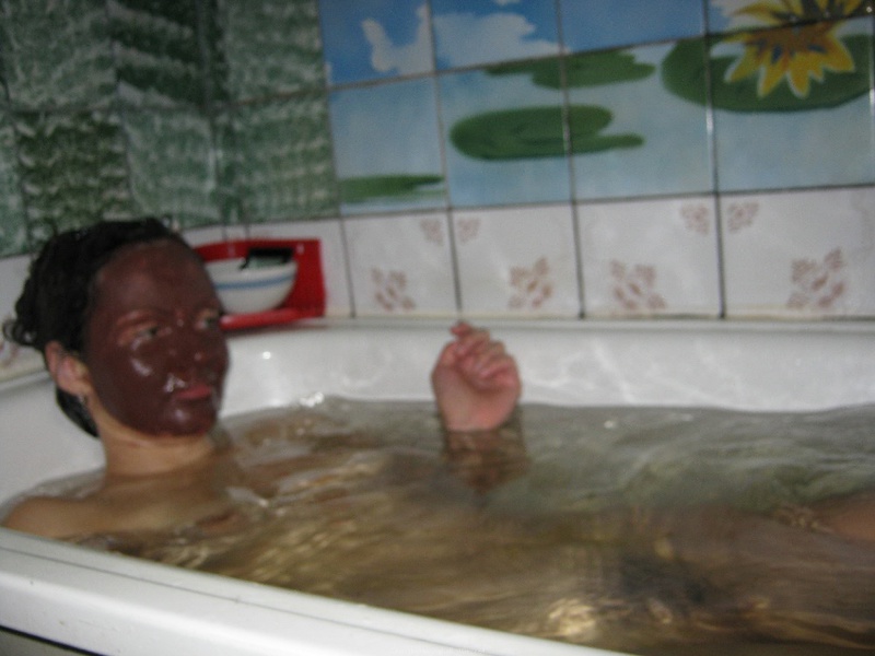 Ненасытная брюнетка показывает супругу пилотку 38 фотография Ненасытная брюнетка показывает супругу пилотку 38 фотография