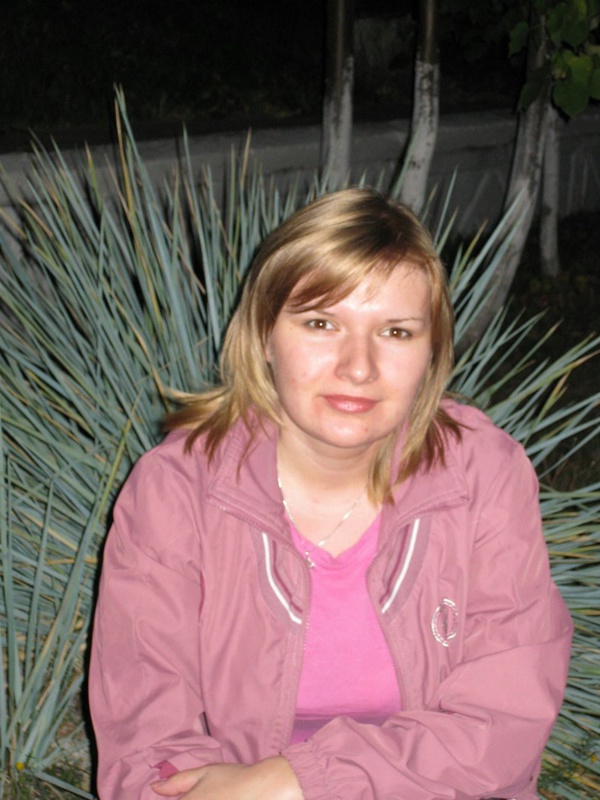 Полненькая дама показывает сиськи и пилотку, купаясь в ванной 1 фотография Полненькая дама показывает сиськи и пилотку, купаясь в ванной 1 фотография