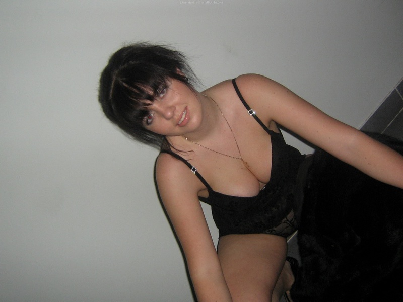 Деваха в шубе показала натуральные сиськи 9 фотография Деваха в шубе показала натуральные сиськи 9 фотография