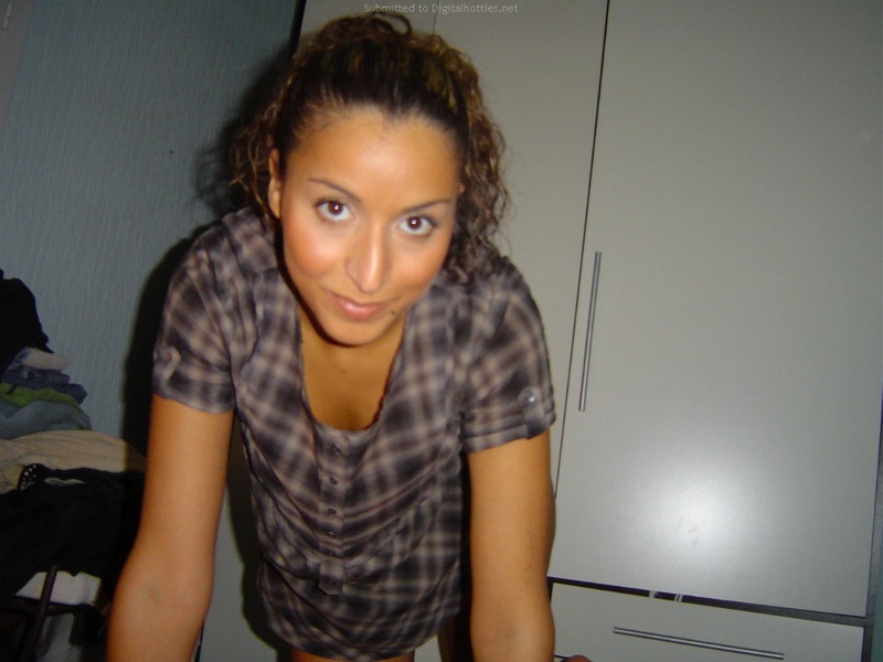 Симпатичную мулатку обкончали после минета 9 фотография Симпатичную мулатку обкончали после минета 9 фотография