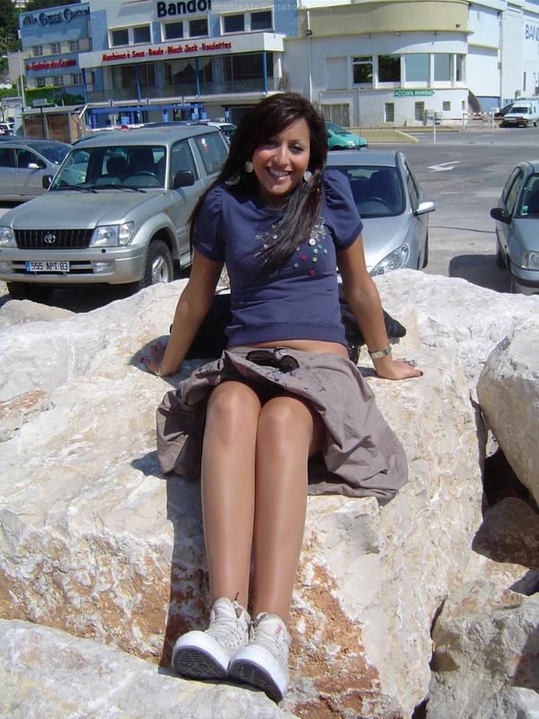 Симпатичную мулатку обкончали после минета 21 фотография Симпатичную мулатку обкончали после минета 21 фотография