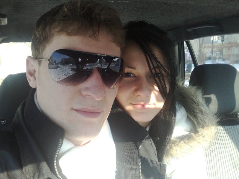 Брюнетка показывает парню сексуальные наряды 8 фотография Брюнетка показывает парню сексуальные наряды 8 фотография