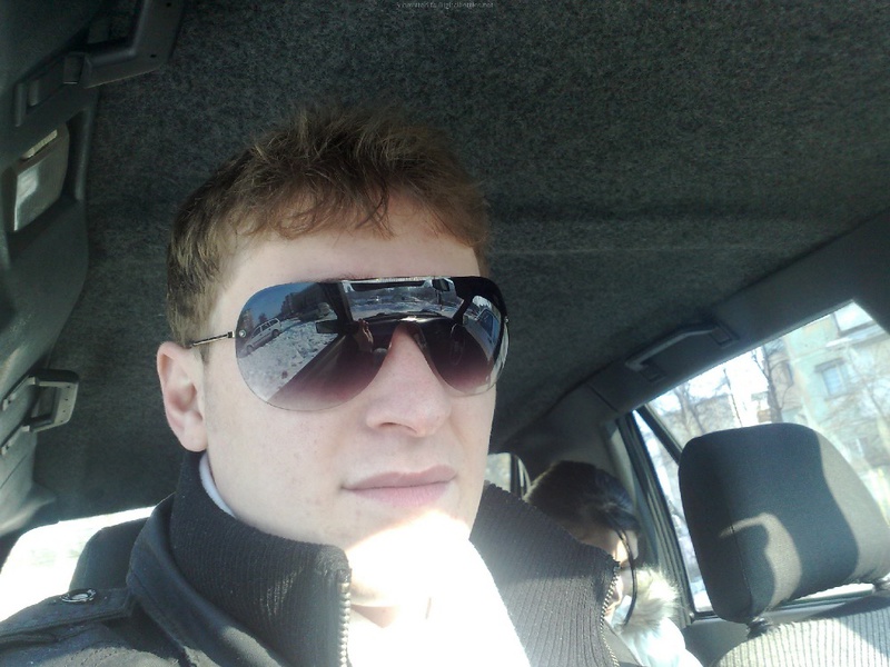 Брюнетка показывает парню сексуальные наряды 33 фотография Брюнетка показывает парню сексуальные наряды 33 фотография