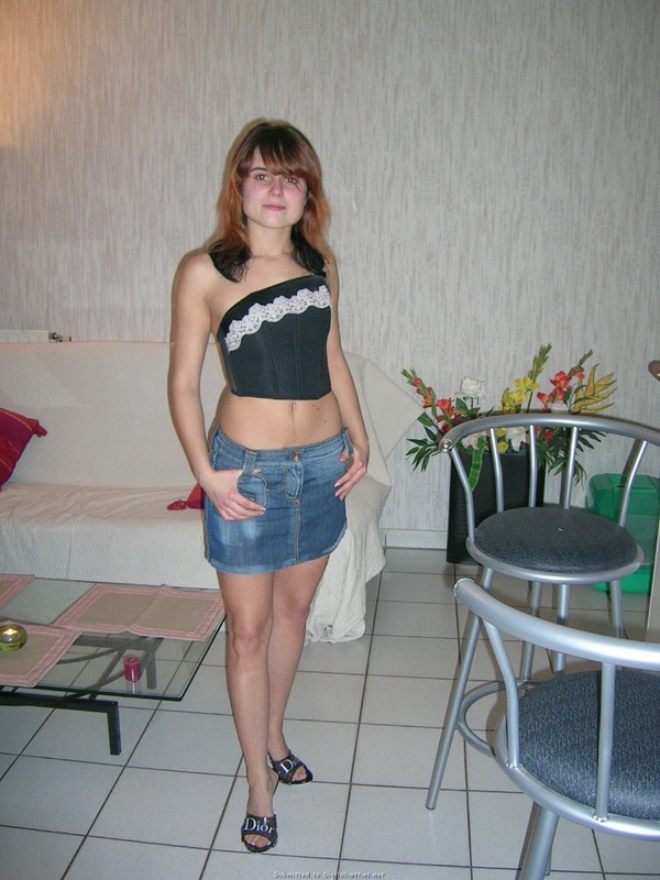 Засунула пальцы в киску и сделала минет 22 фотография Засунула пальцы в киску и сделала минет 22 фотография