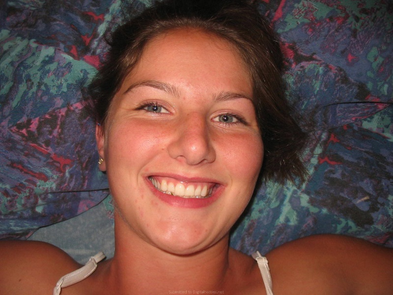 Худенькая миледи отсосала у страстного мачо 30 фотография Худенькая миледи отсосала у страстного мачо 30 фотография