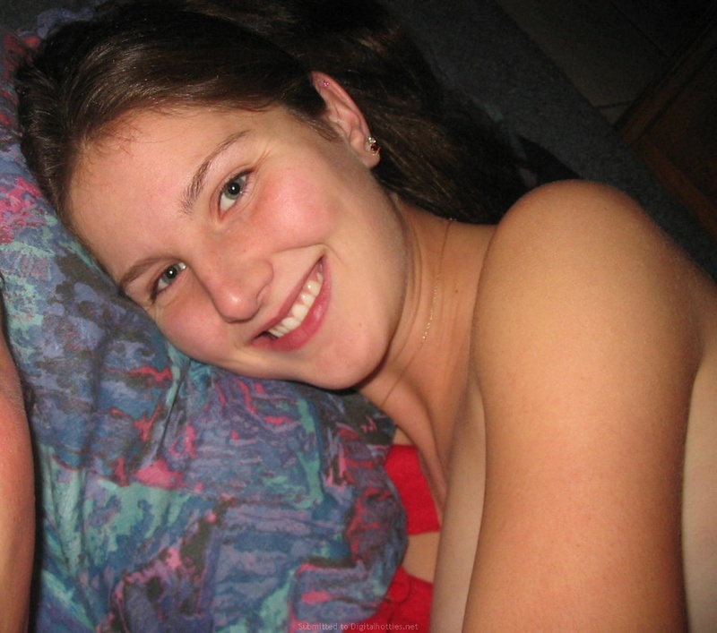 Худенькая миледи отсосала у страстного мачо 11 фотография Худенькая миледи отсосала у страстного мачо 11 фотография