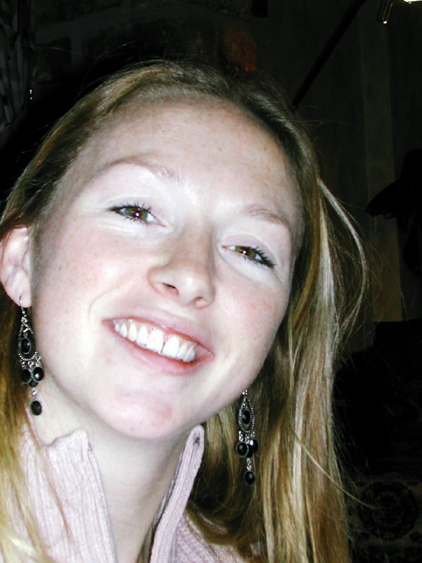 Телка отметила день рождения в кругу друзей и отдалась одному из них 1 фотография Телка отметила день рождения в кругу друзей и отдалась одному из них 1 фотография